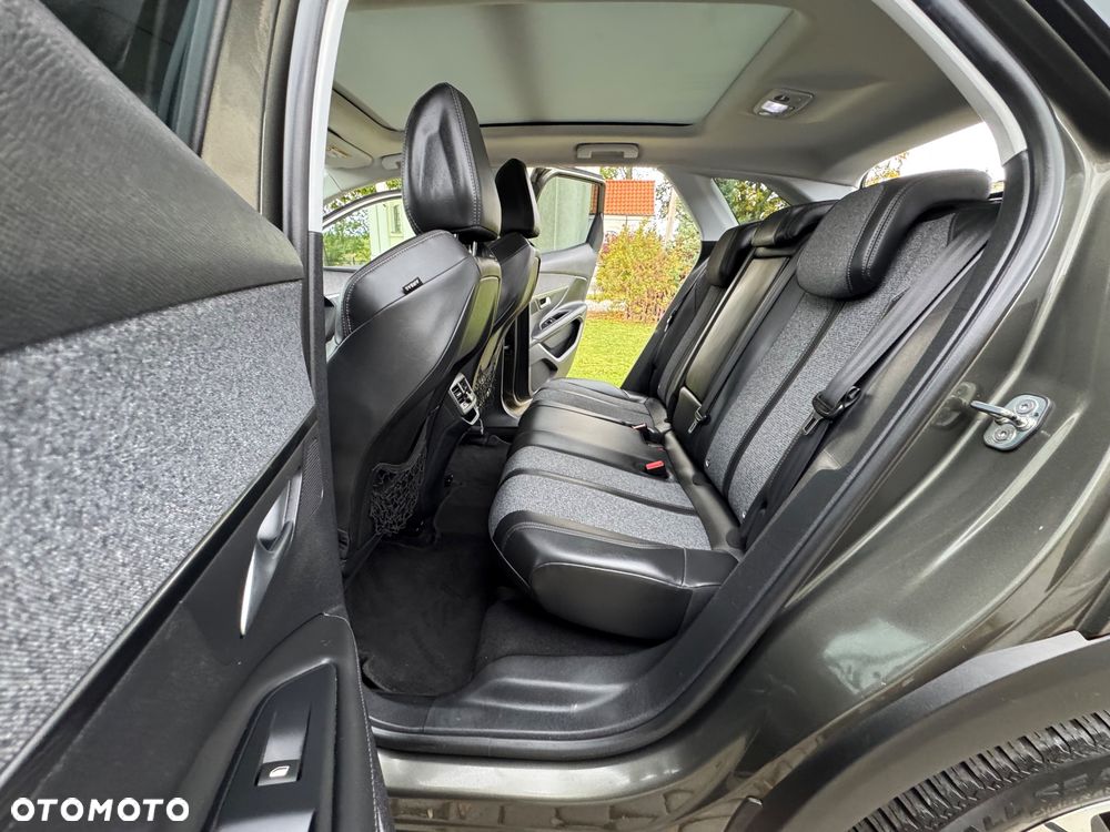 Peugeot 3008 - 31