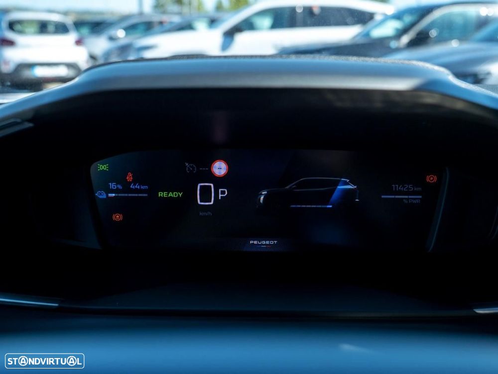 Peugeot e-2008 54 kWh Allure - 31