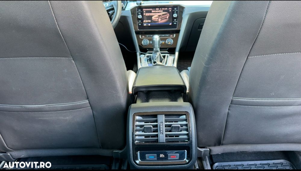 Volkswagen Passat 1.6 TDI SCR DSG Business - 9