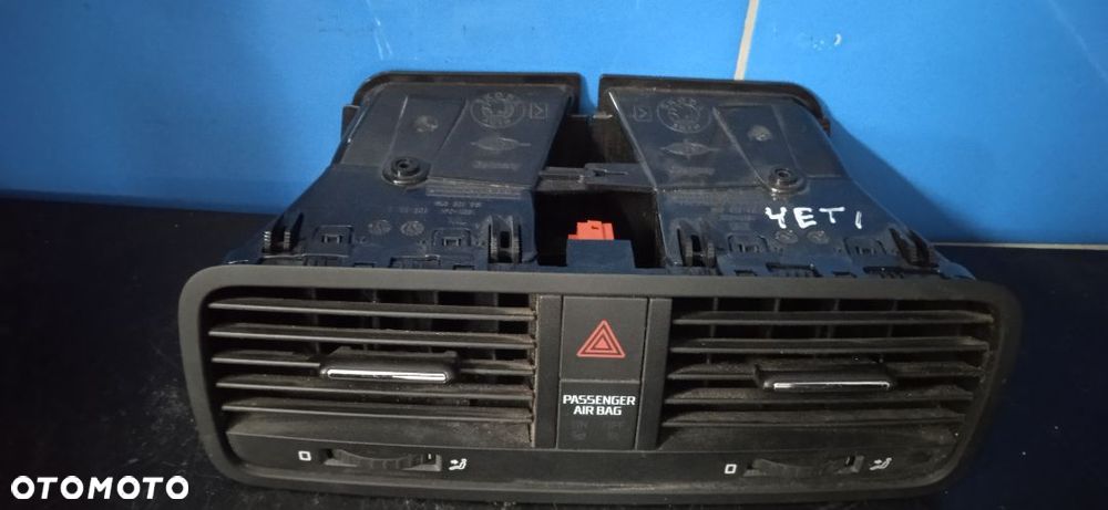 Kratka nawiewu środkowa Skoda Yeti 5L0820951 - 2