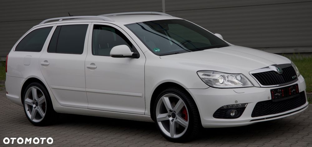 Skoda Octavia 2.0 TDI DPF RS DSG - 8