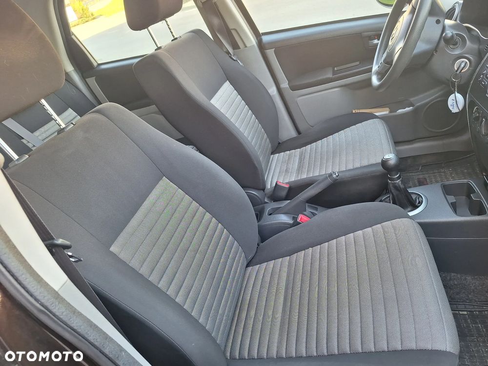 Suzuki SX4 Classic 1.6 VVT 4x4 Style - 5