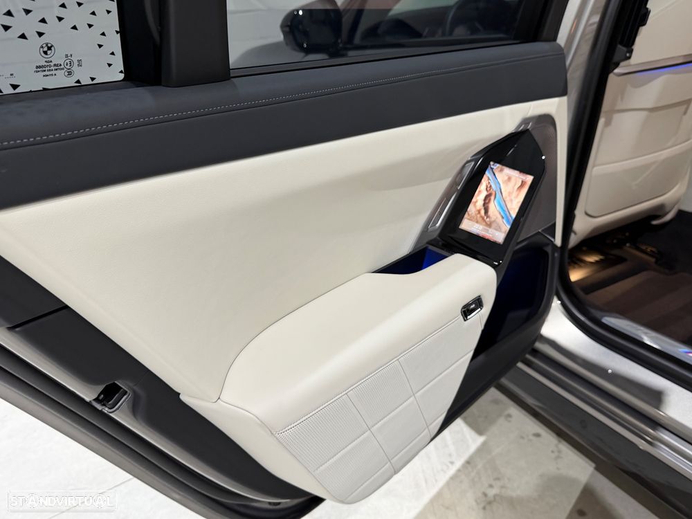 BMW 740 d xDrive Pack Desportivo M Pro - 49
