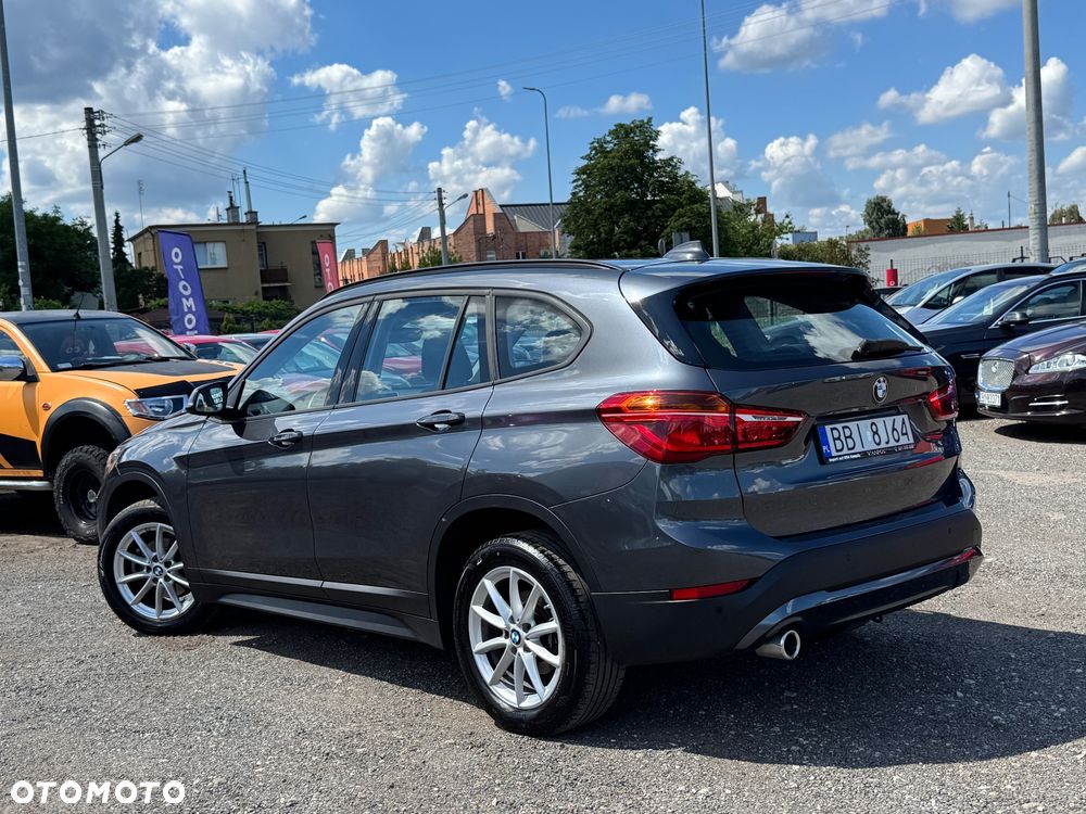 BMW X1 sDrive16d - 4