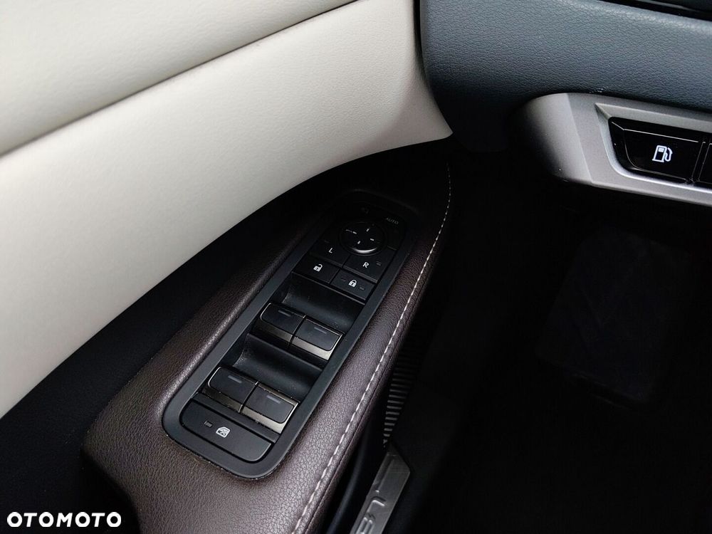 Lexus RX 350h Business - 24