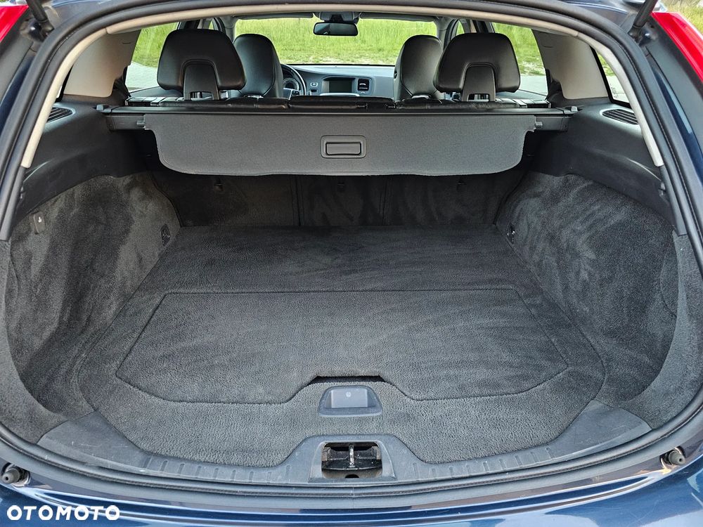 Volvo V60 D5 Geartronic Summum - 8
