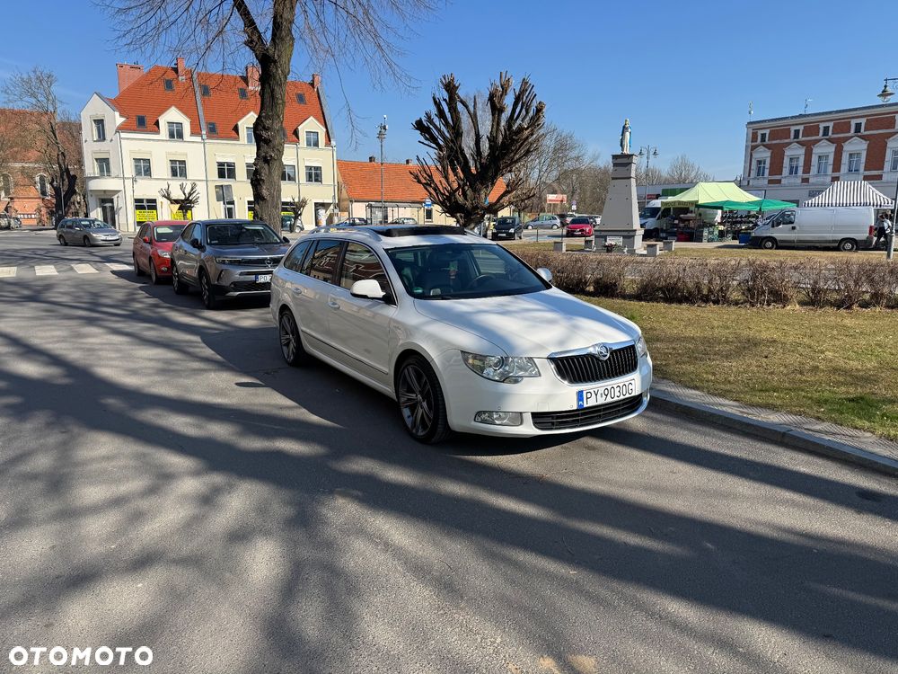 Skoda Superb 2.0 TDI L&K DSG - 10