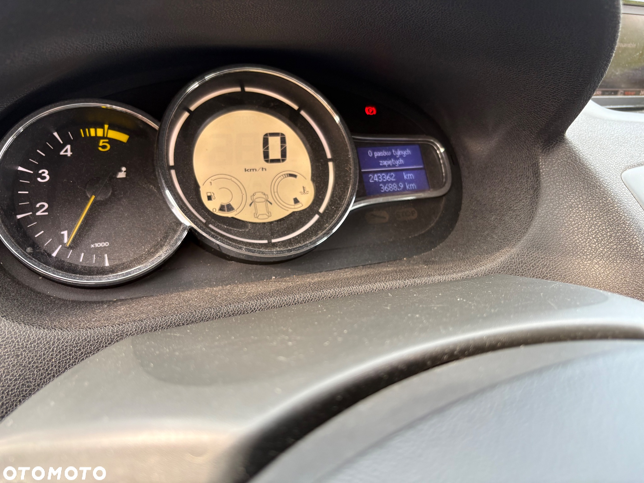 Renault Megane ENERGY dCi 110 Start & Stop Expression - 8