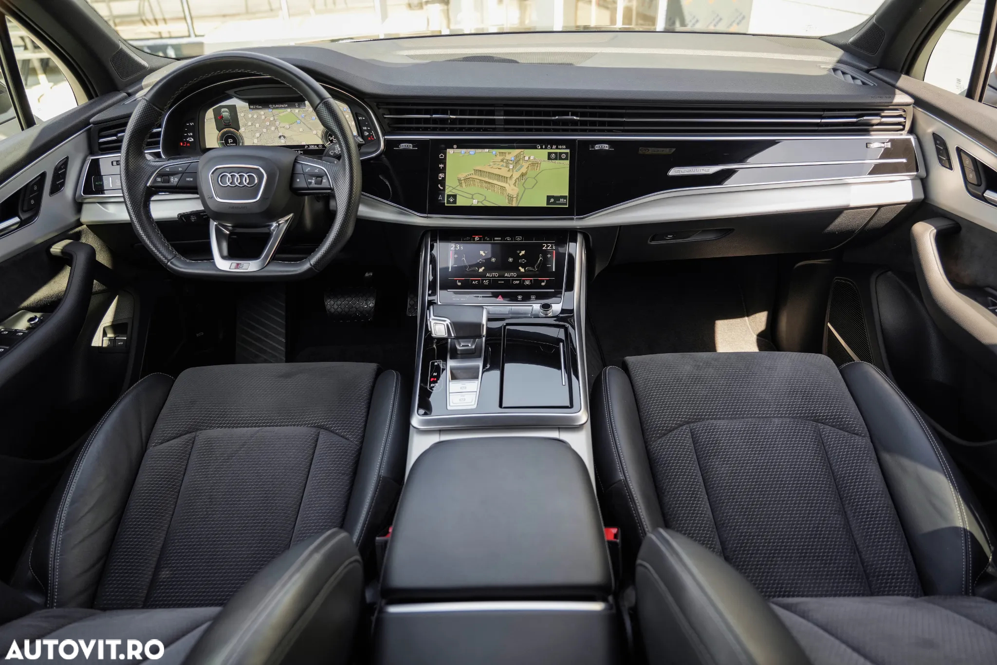 Audi Q7 55 TFSI e quattro Tiptronic PHEV S Line - 3