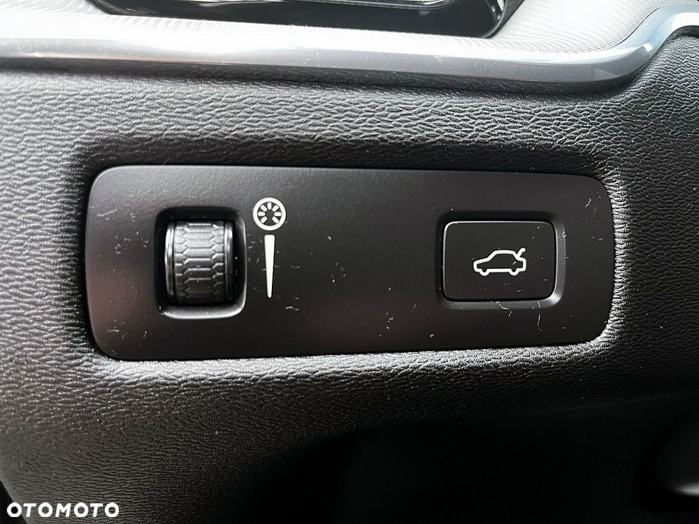 Volvo XC 60 - 21