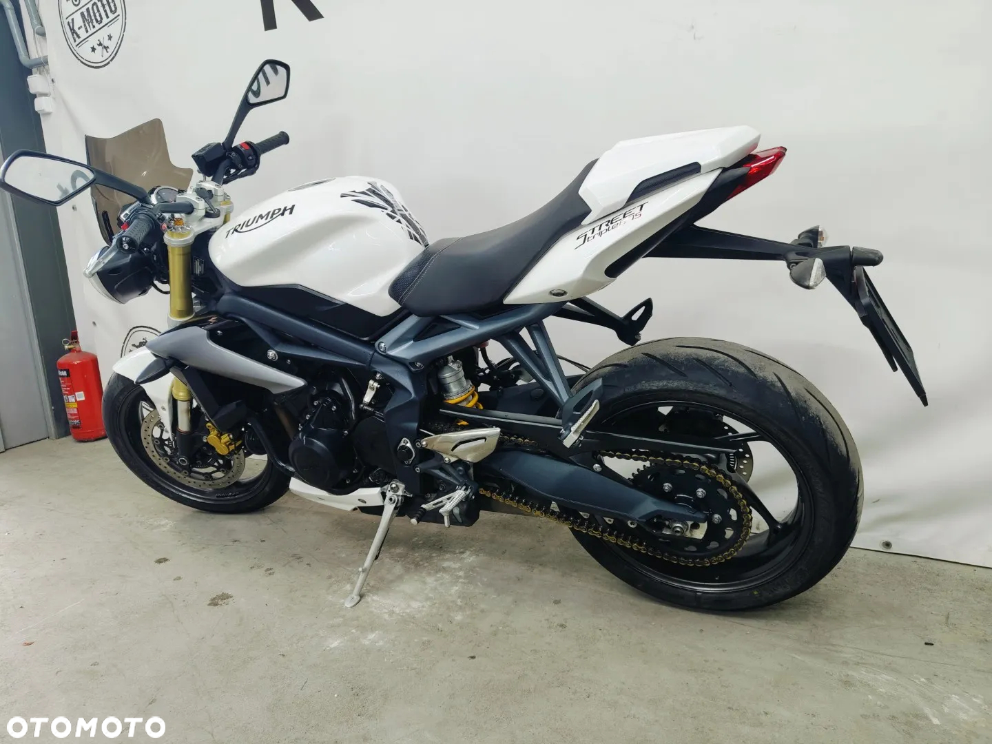 Triumph Street Triple - 23