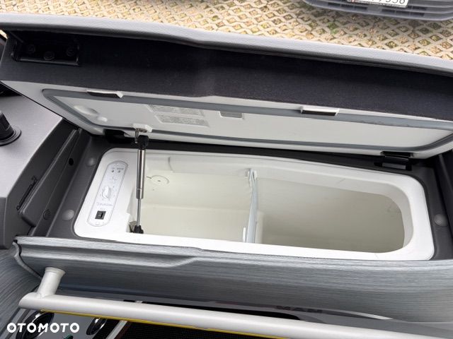 MAN LION`S COACH L R08 - 39