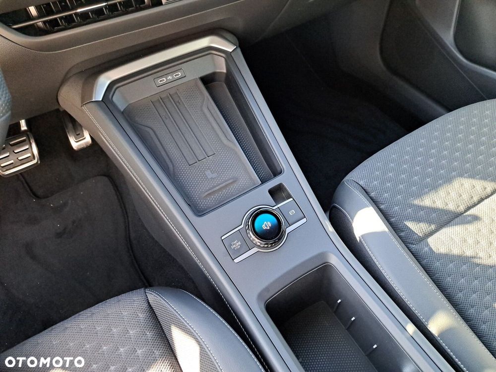 Volkswagen T-Roc 1.5 eTSI R-Line DSG - 25