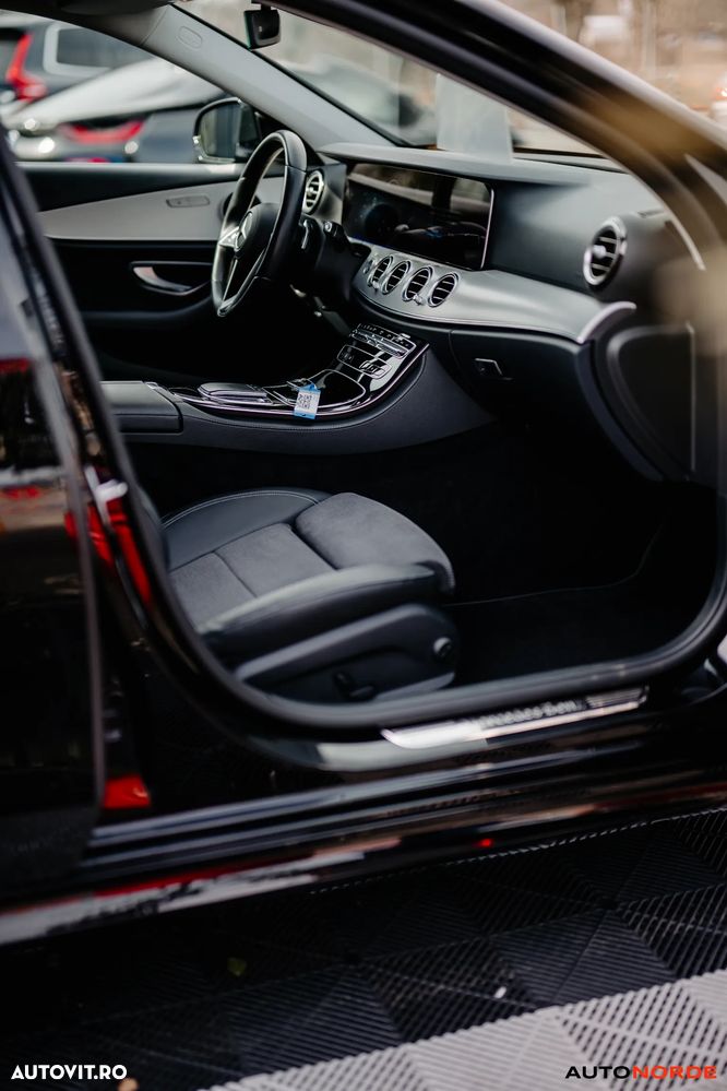 Mercedes-Benz E 300 de 9G-TRONIC AMG Line - 22