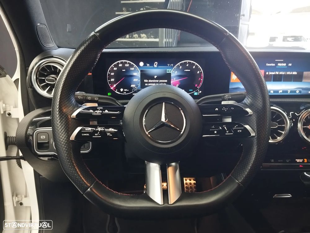 Mercedes-Benz A 200 AMG Line Aut. - 23