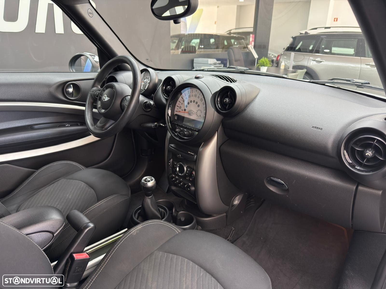 MINI Paceman Cooper D - 36