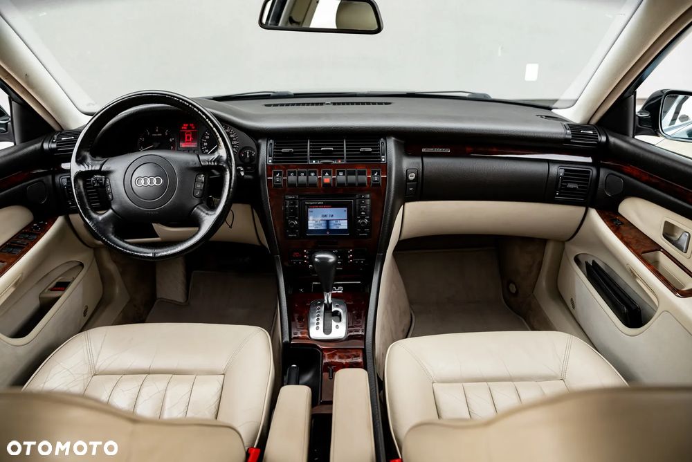 Audi A8 - 38