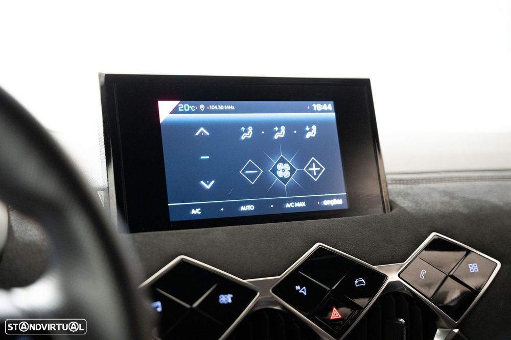 DS DS3 Crossback E-Tense Performance Line - 12