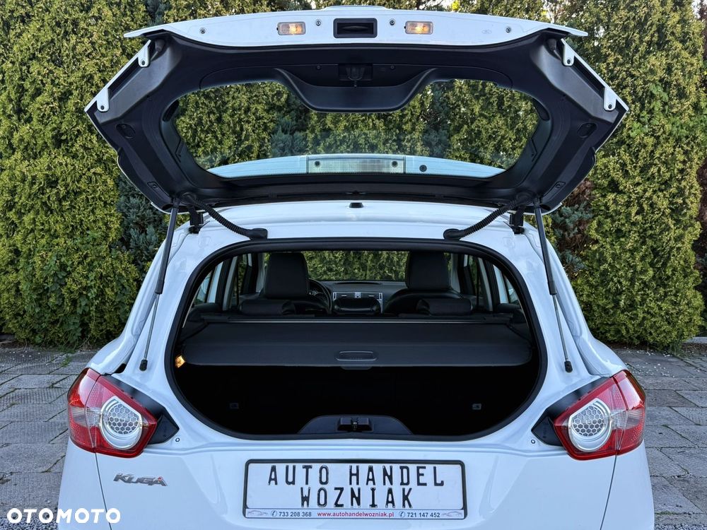 Ford Kuga - 40