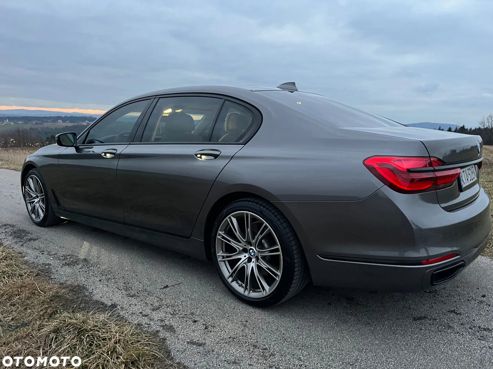 BMW Seria 7 740Li - 10