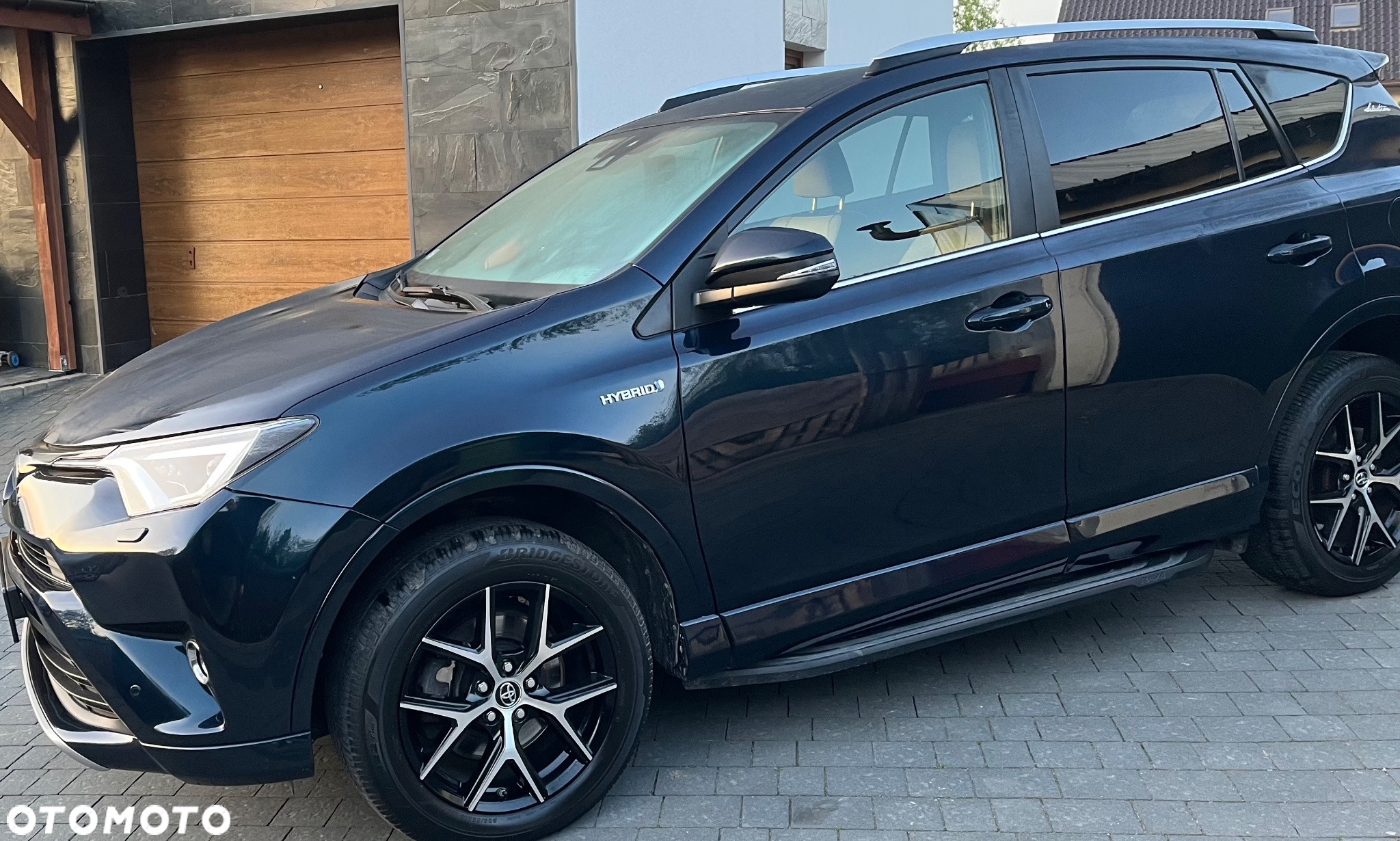 Toyota RAV4 Hybrid Selection 4x2 - 6