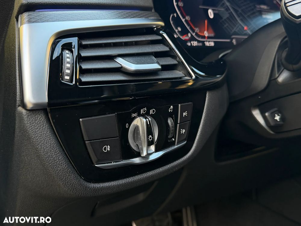 BMW Seria 5 530i Aut. M Sport Edition - 22