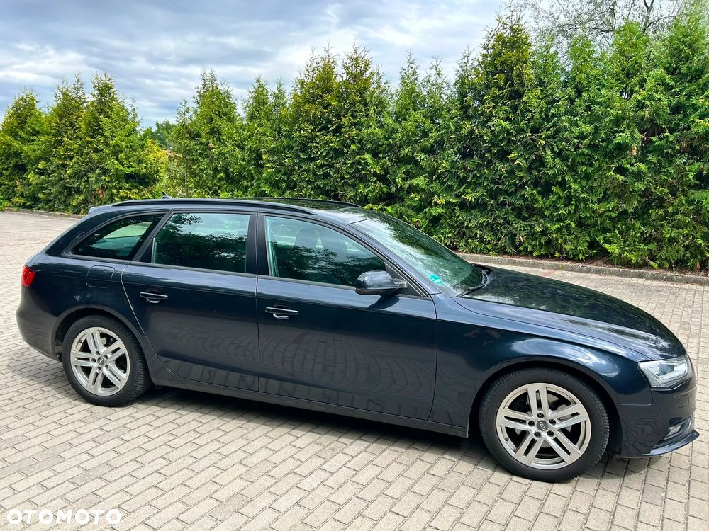 Audi A4 Avant - 10