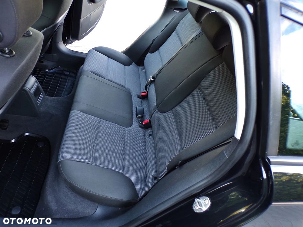Audi A3 Sportback 2.0 TDI S line Sportpaket plus - 27