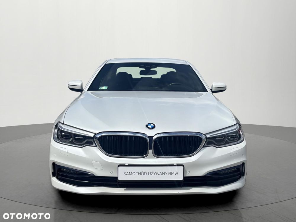 BMW Seria 5 520d Luxury Line sport - 8