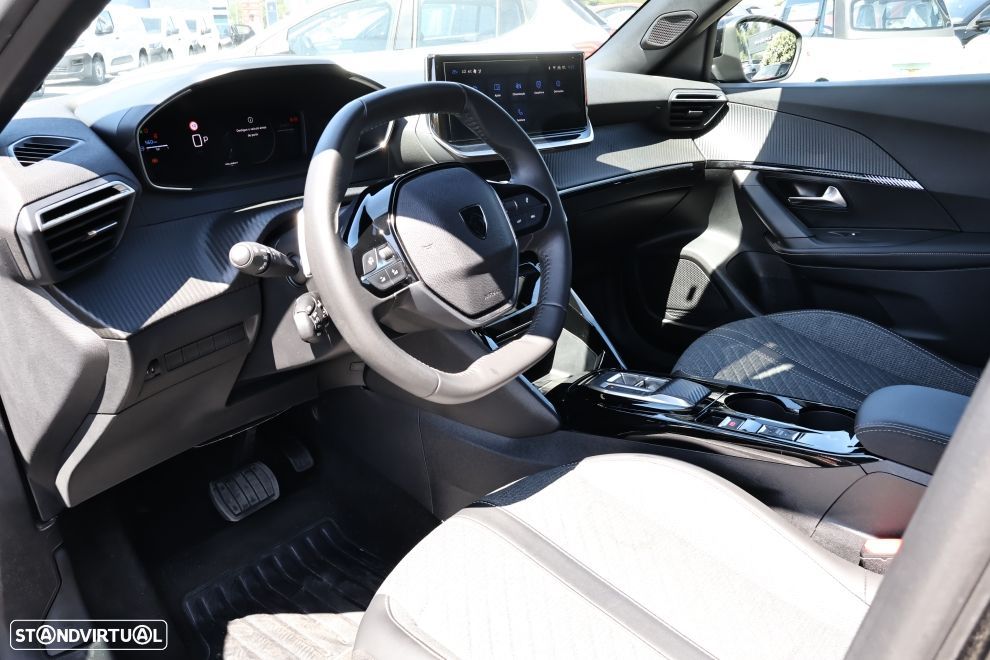 Peugeot 2008 1.2 Hybrid Allure e-DCS6 - 14