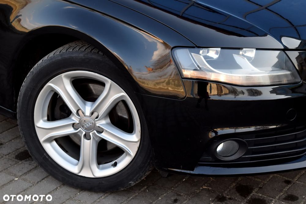 Audi A4 Avant 2.0 TDI - 10