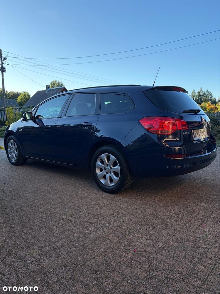Opel Astra - 2