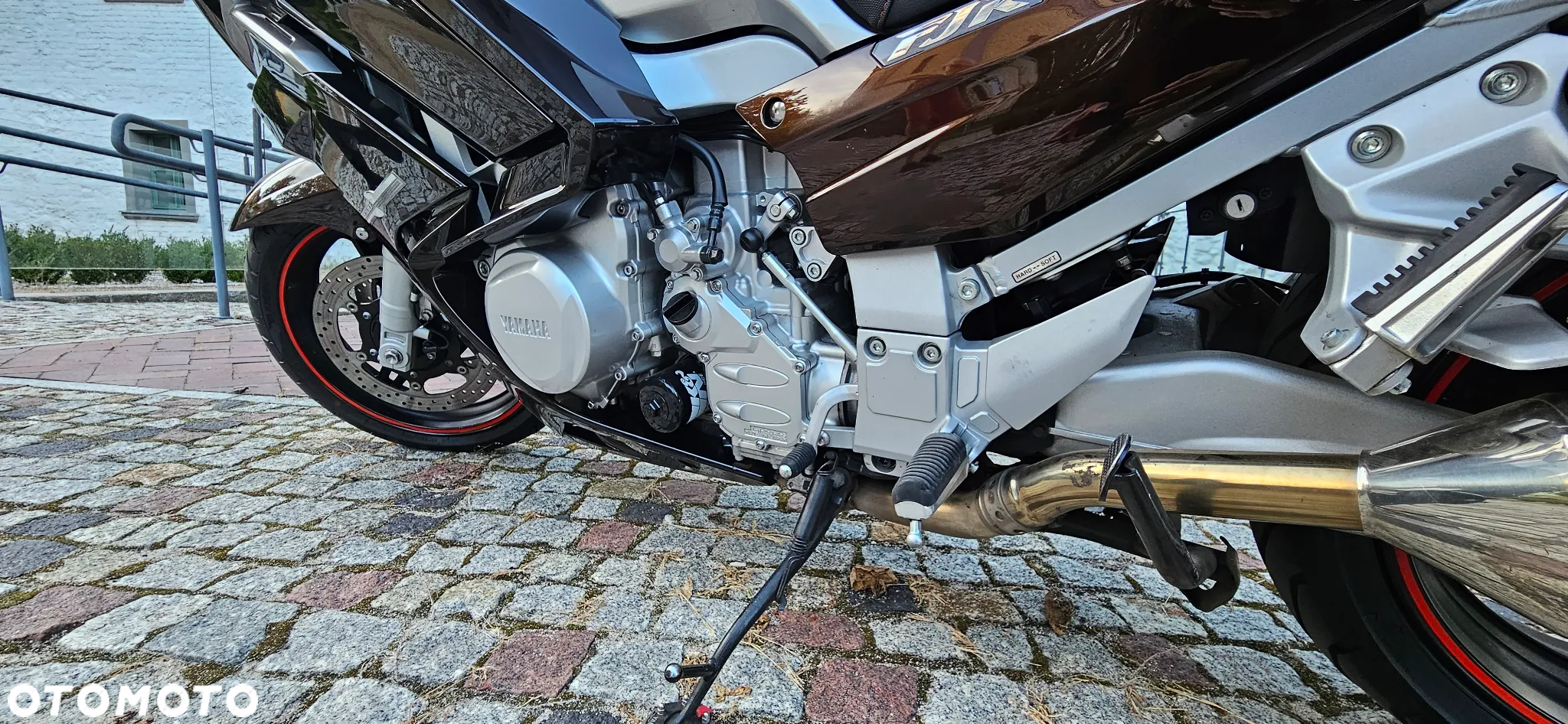 Yamaha FJR - 6