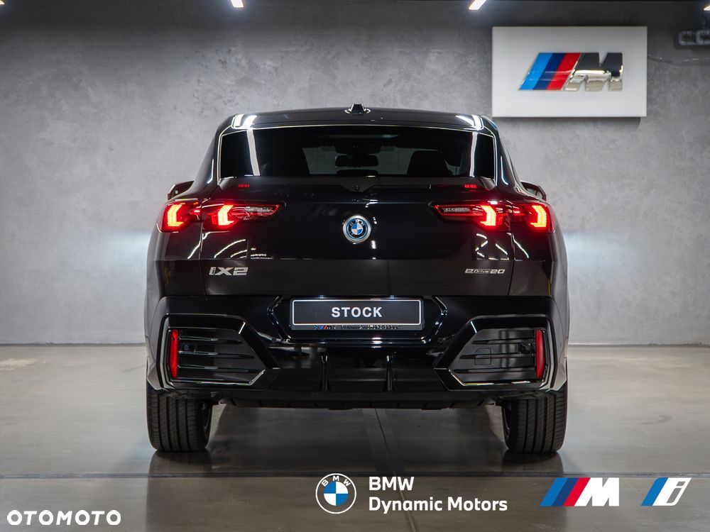 BMW iX2 eDrive20 - 5