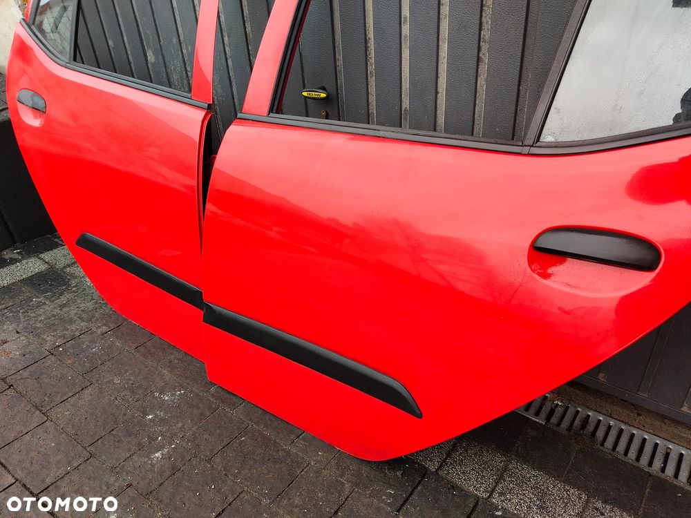 DRZWI TYŁ HYUNDAI I10 H4 LEWE PRAWE 07-10 - 10