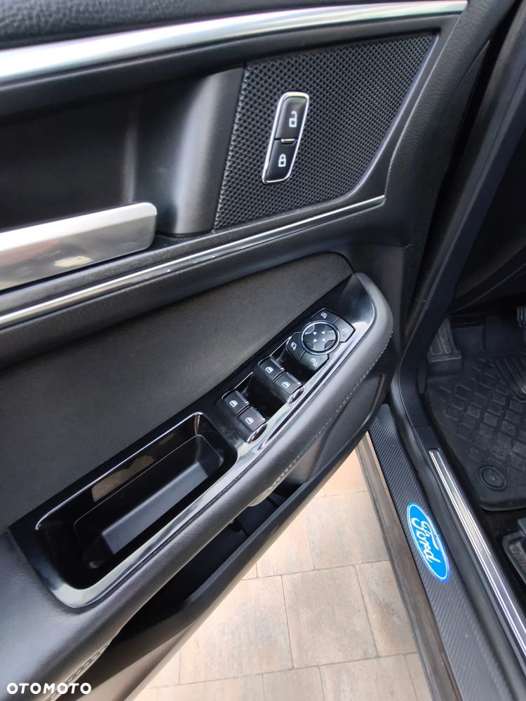 Ford S-Max 2.0 TDCi Bi-Turbo Titanium PowerShift - 12