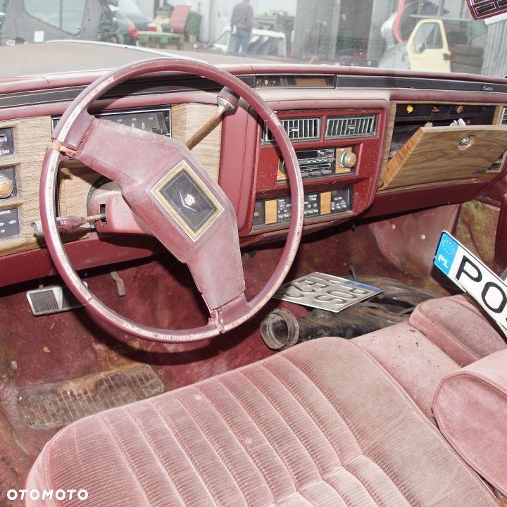 FOTELE KANAPY CADILLAC DE VILLE 1983 COUPE - 4