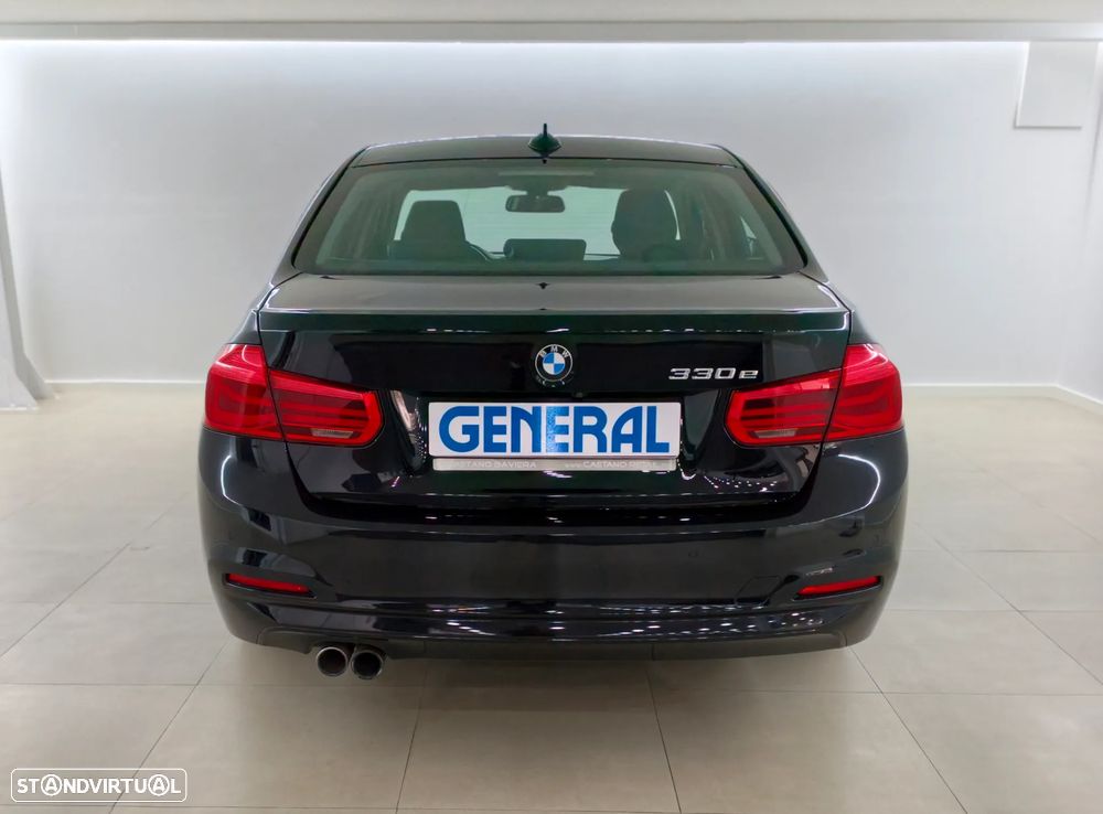 BMW 330 e iPerformance Advantage - 4