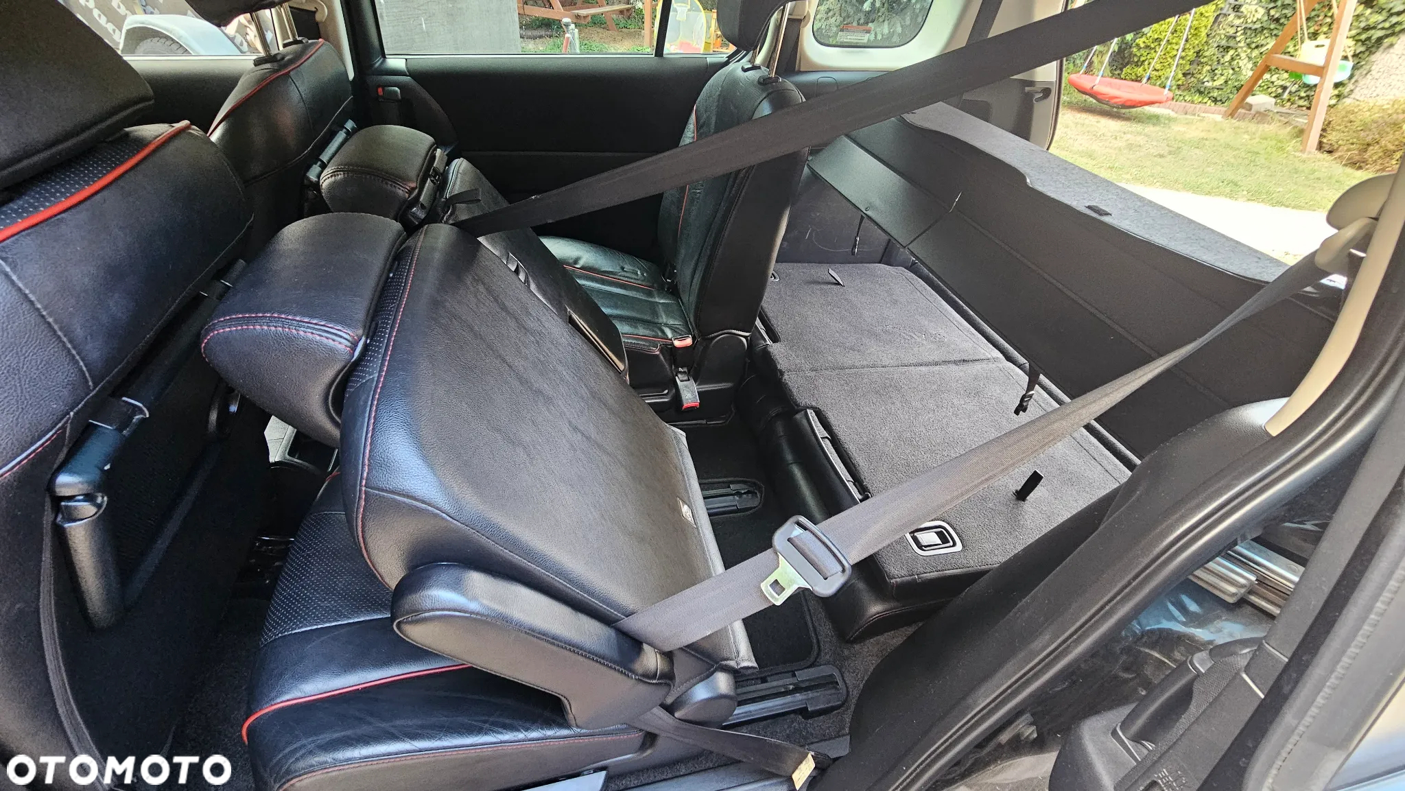 Mazda 5 - 6
