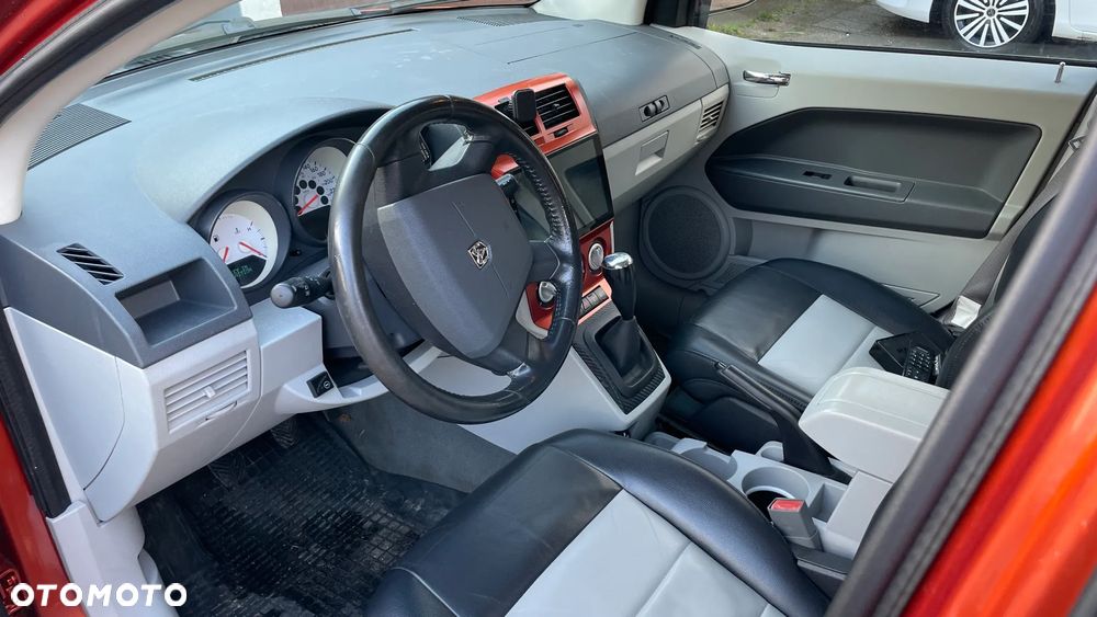 Dodge Caliber 1.8 SE - 16