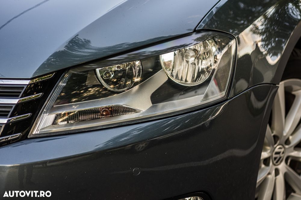 Volkswagen Passat - 33