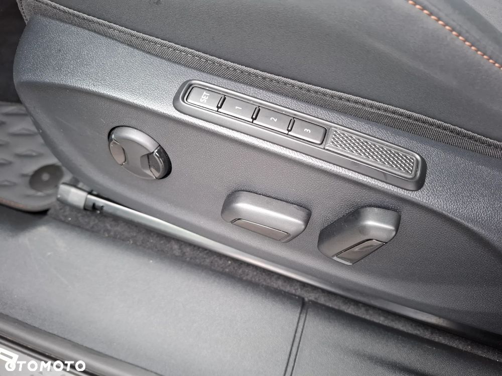 Cupra Terramar 1.5 eTSI mHEV DSG - 22