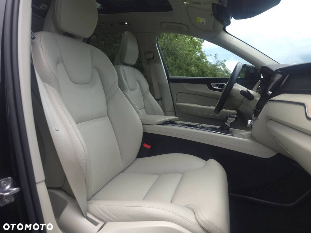 Volvo XC 60 T5 AWD Inscription - 22