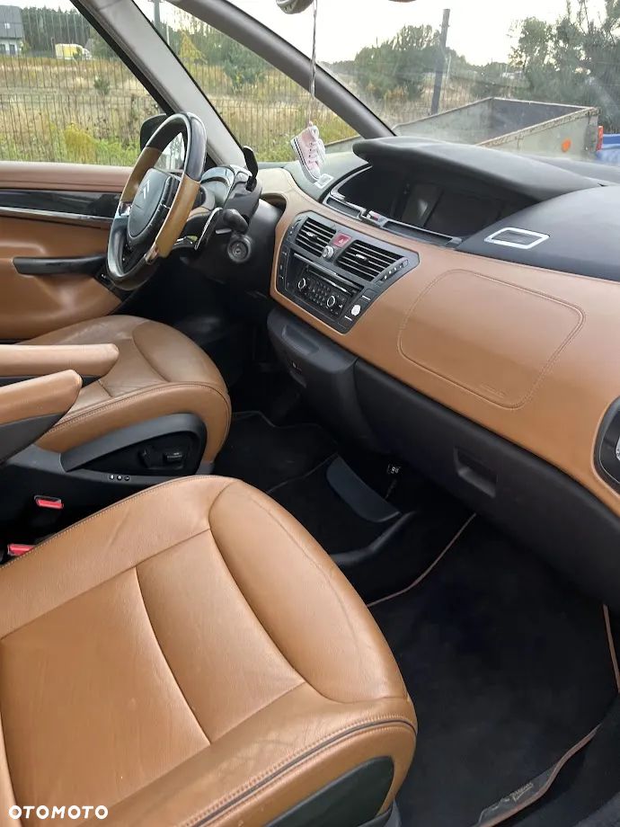 Citroën C4 Grand Picasso 2.0 HDi Exclusive MCP - 18