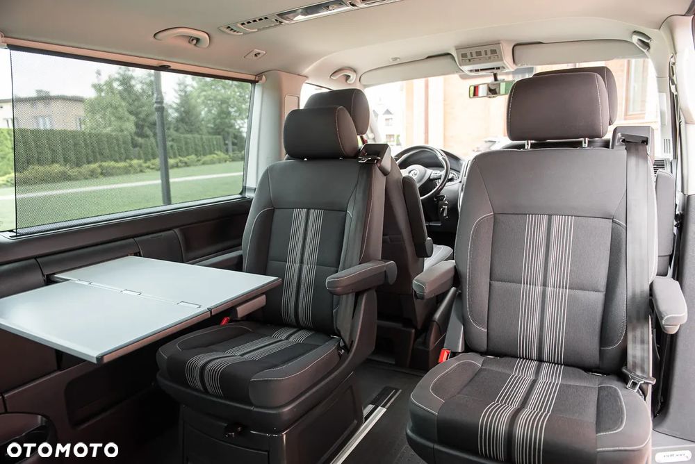 Volkswagen Multivan - 22