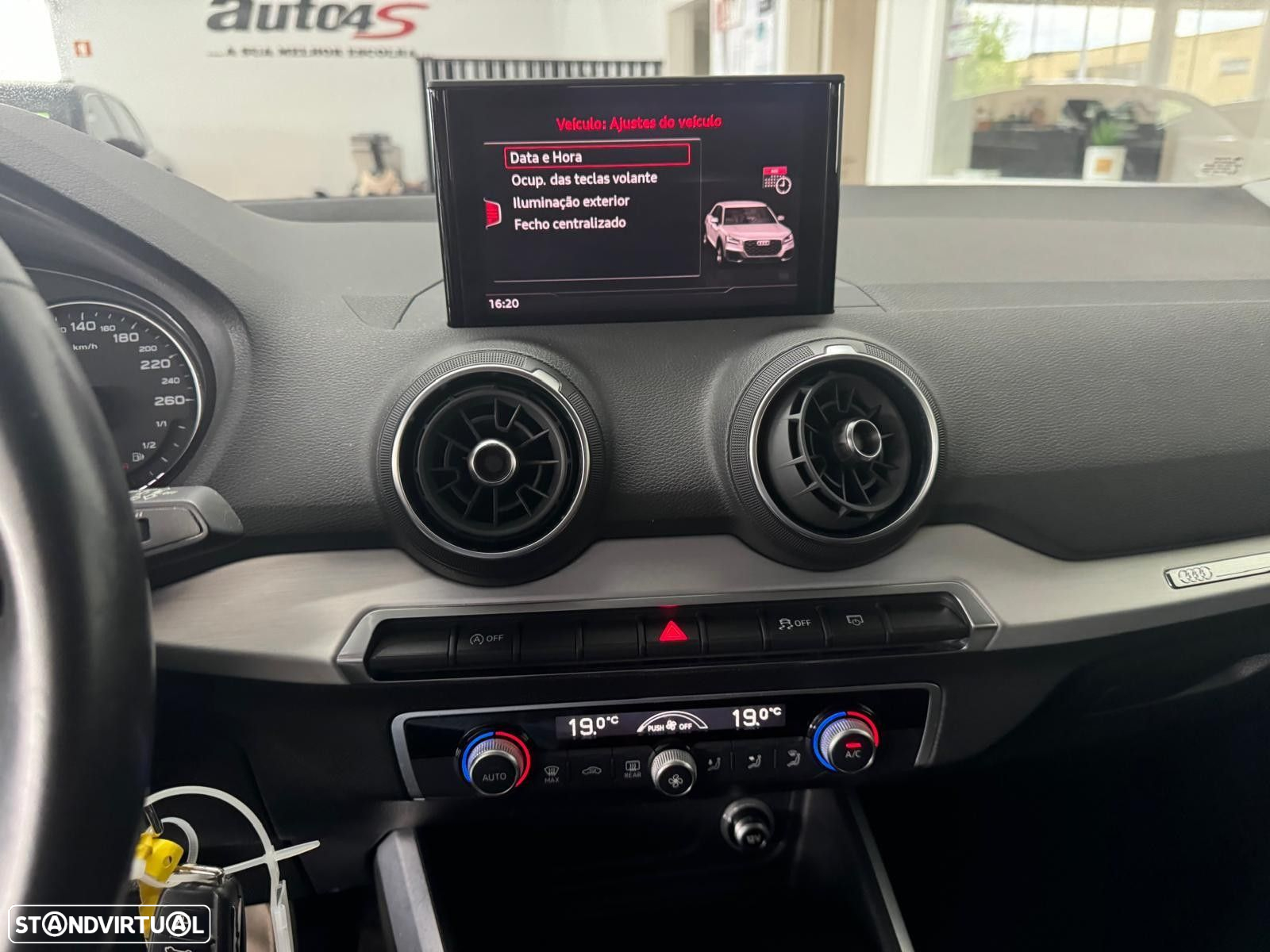 Audi Q2 30 TDI Sport S tronic - 21
