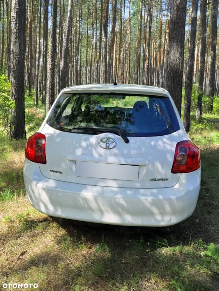 Toyota Auris 2.0 D-4D Luna - 4