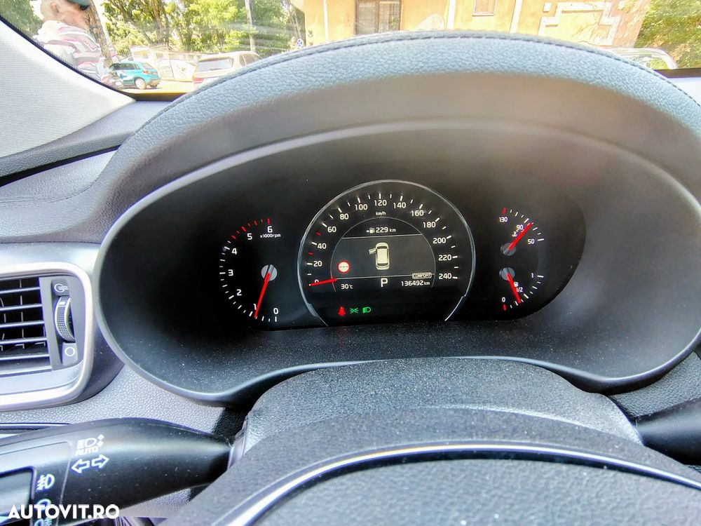 Kia Sorento 2.2 CRDi 2WD Aut. Edition 7 - 6
