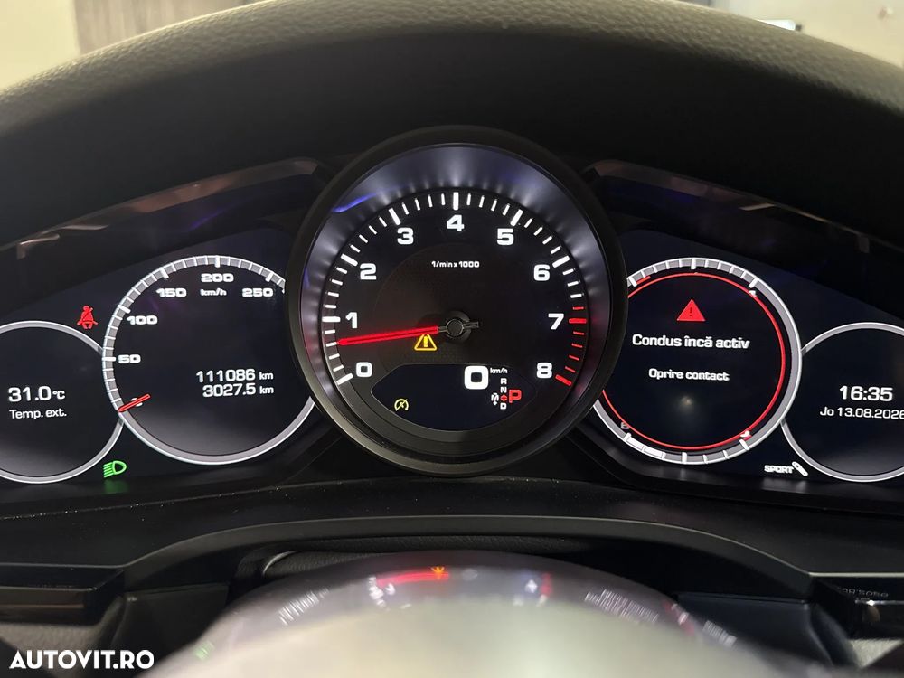 Porsche Cayenne - 11