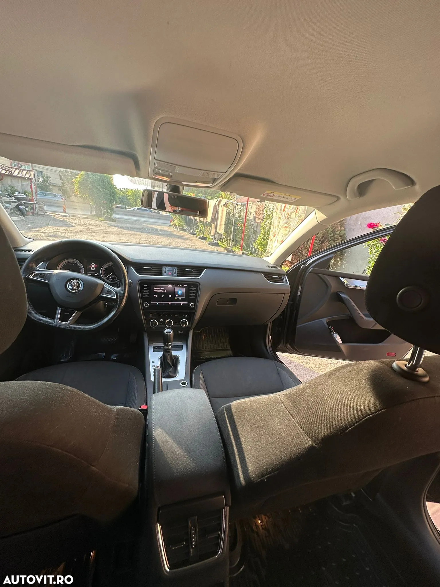 Skoda Octavia 2.0 TDI DSG Style - 9